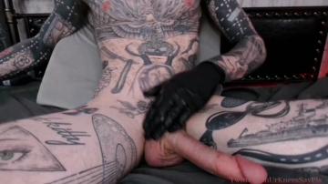 Tattedtrevorsmith  11-09-2021 video beautylegs